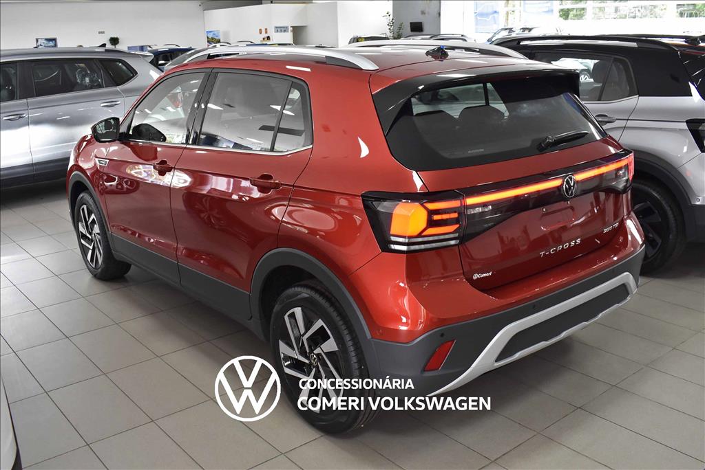 2027 VOLKSWAGEN T-CROSS 1.4 250 TSI TOTAL FLEX HIGHLINE AUTOMÁTICO