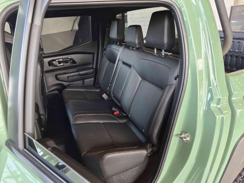 Mitsubishi TRITON 2.4 BITURBO DIESEL CD SAVANA 4X4 AUTOMÁTICO 2025/2026