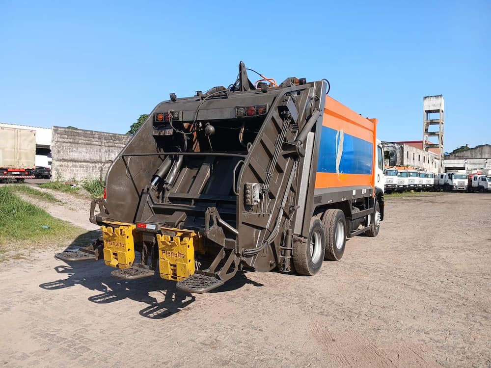 Volkswagen 24-260 E Constel. 6x2 2p (diesel)(E5)
