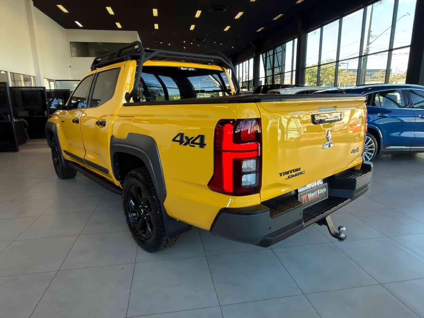 MITSUBISHI TRITON SAVANA 2.4 D 4X4 AT