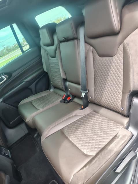 JEEP COMMANDER 2.0 TD380 TURBO DIESEL OVERLAND AT9