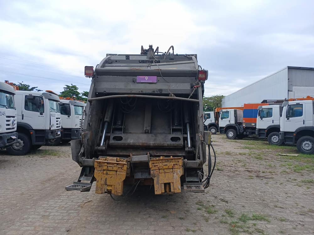 Volkswagen 24-260 E Constel. 6x2 2p (diesel)(E5)