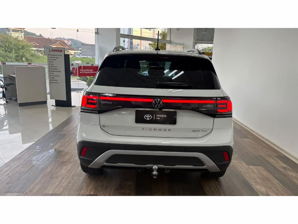 VOLKSWAGEN T-CROSS 1.0 200 TSI TOTAL FLEX AUTOMÁTICO