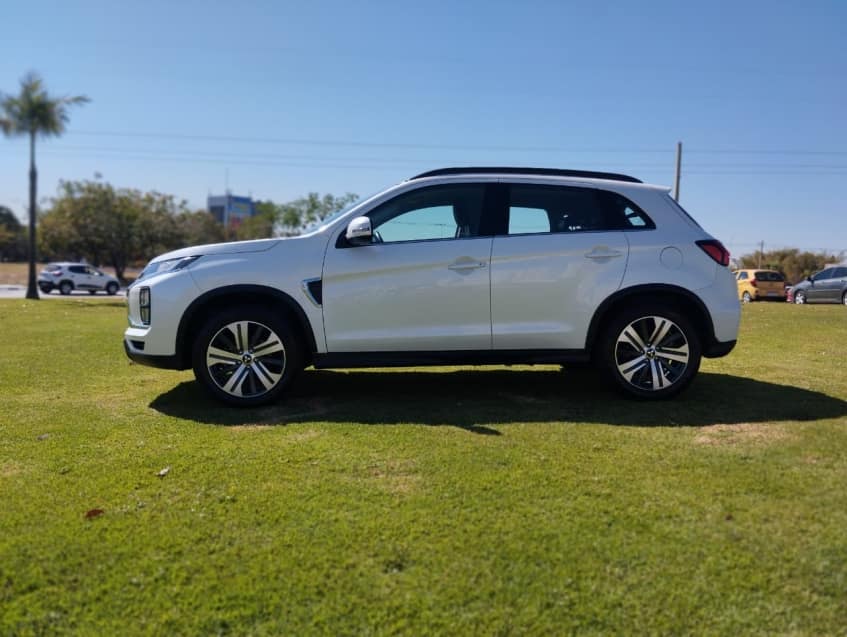 Mitsubishi OUTLANDER SPORT 2.0 MIVEC FLEX HPE AUTOMÁTICO
