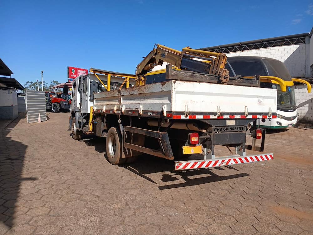 VOLKSWAGEN 15.190 CRM 4X2