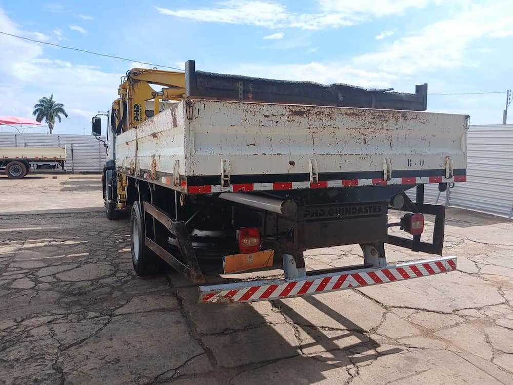 VOLKSWAGEN 15.190 CRM 4X2