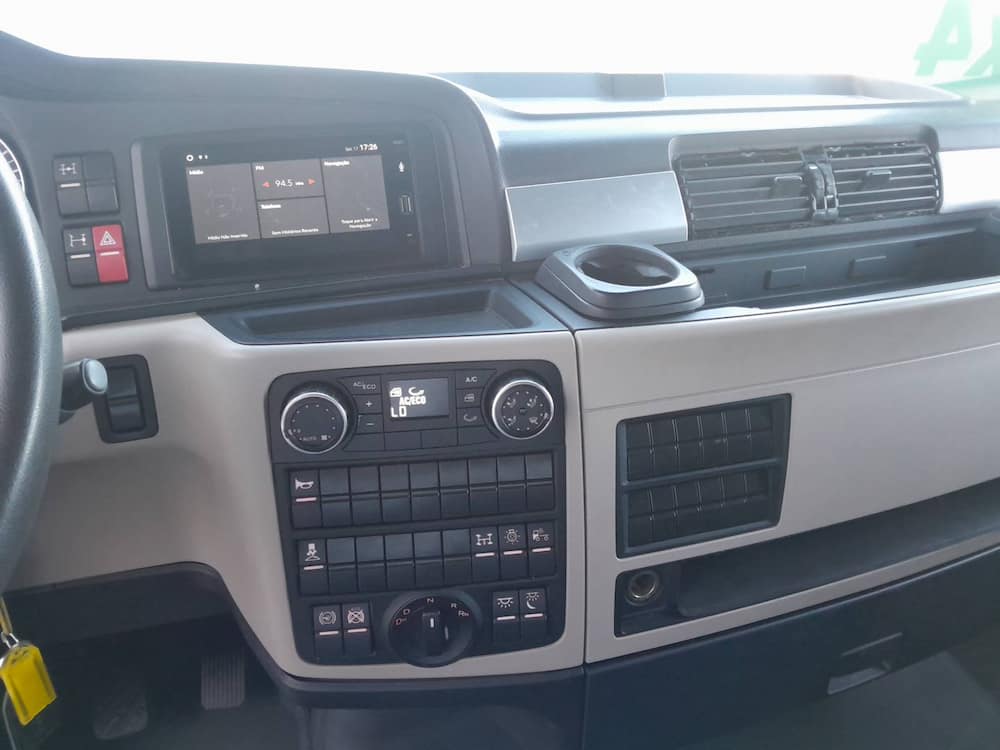 Volkswagen Meteor 29.520 6x4 2p (diesel)(E5)