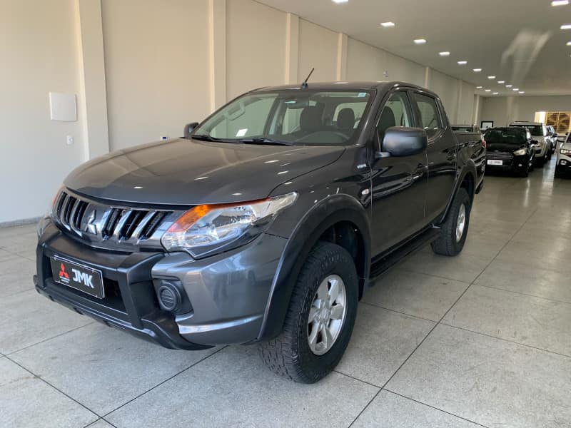 Mitsubishi MMC TRITON SPORT OUTD GLS