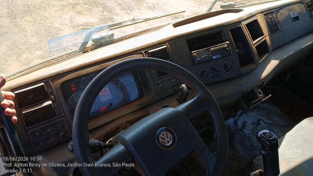 VOLKSWAGEN 26.280 CRM 6X4