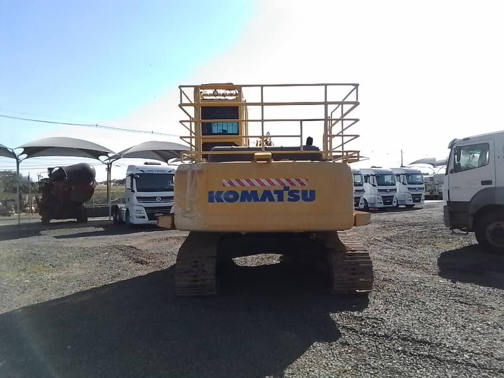 KOMATSU PC 200 LC