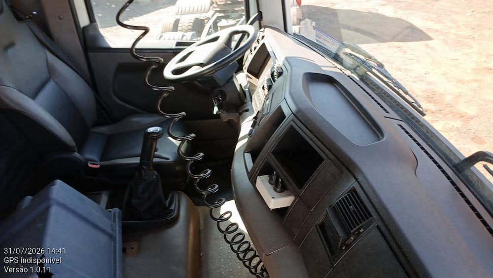 VOLKSWAGEN 31.330 6X4