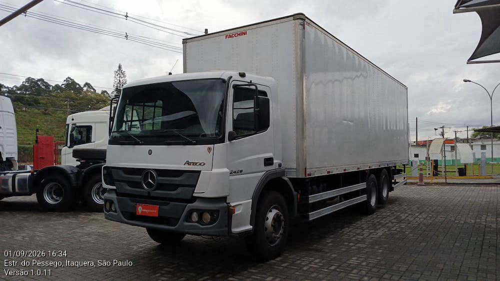 MERCEDES-BENZ ATEGO 2426