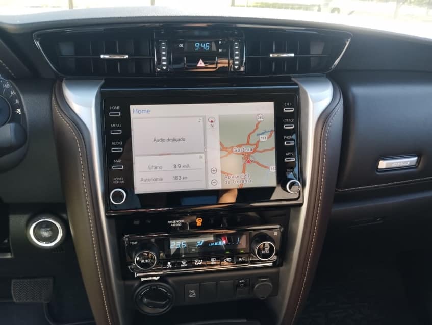 Toyota HILUX SW4 2.8 SRX 4X4 16V TURBO INTERCOOLER DIESEL 4P AUTOMÁTICO 2019/2020