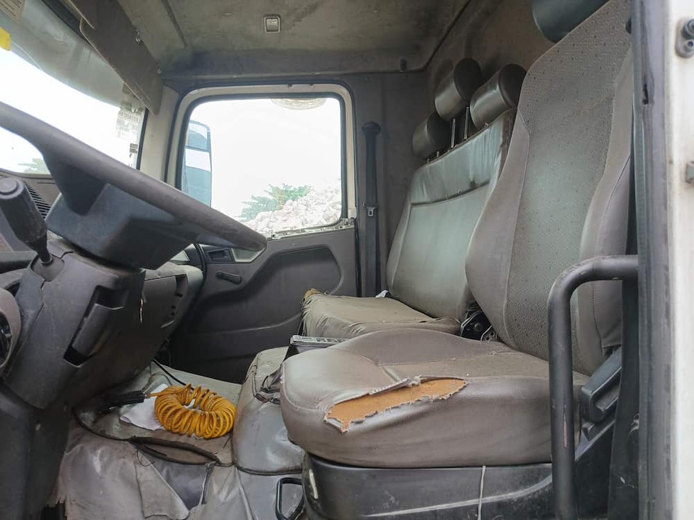 Volkswagen 24-260 E Constel. 6x2 2p (diesel)(E5)