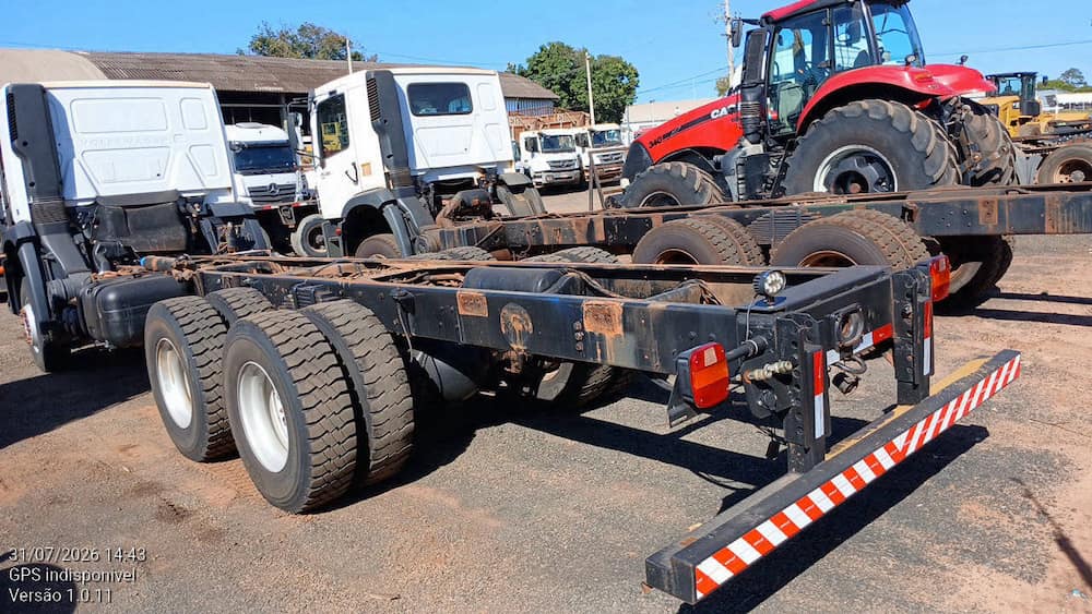 VOLKSWAGEN 31.330 6X4