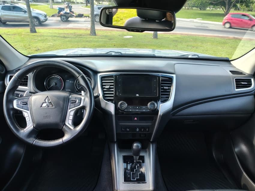 Mitsubishi L200 TRITON 2.4 16V TURBO DIESEL SPORT HPE-S CD 4P 4X4 AUTOMÁTICO 2022/2023