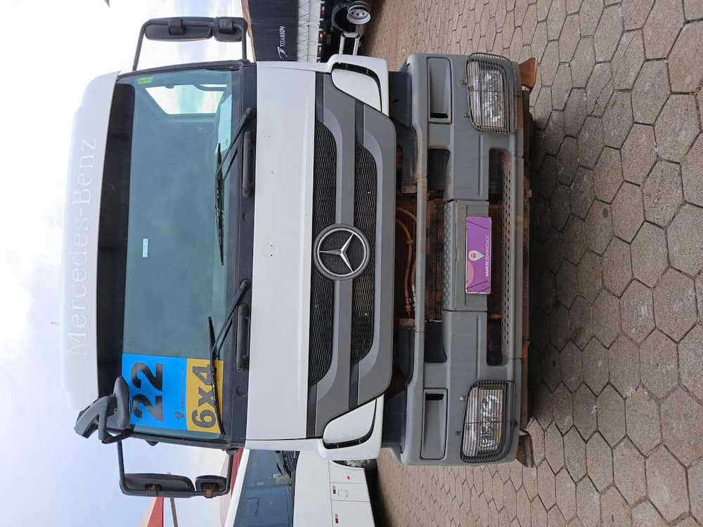 Mercedes-Benz Axor 3344 S (6X4)