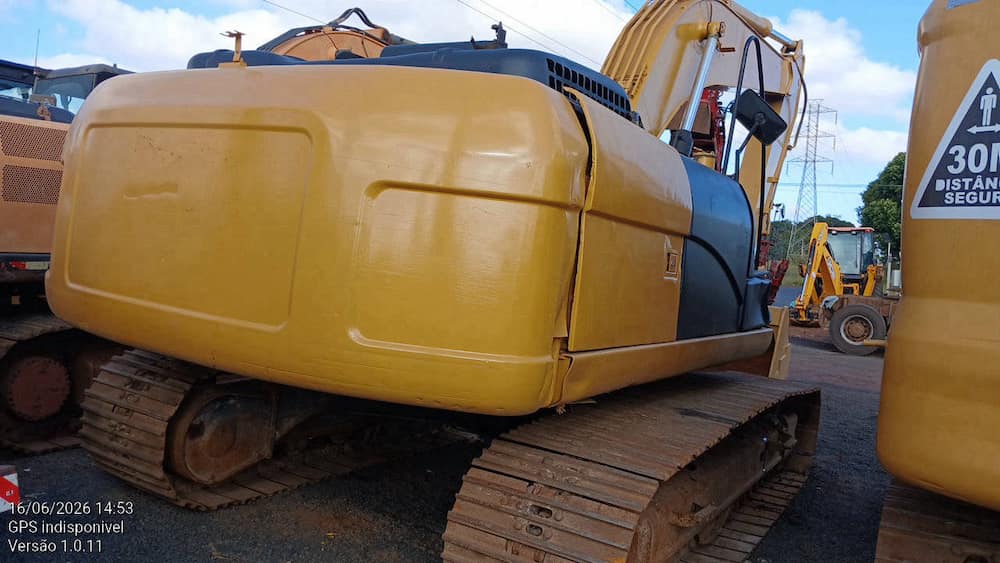 CATERPILLAR CAT 320