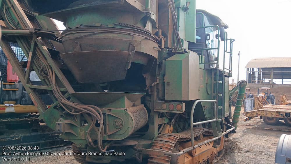 JOHN DEERE CH570