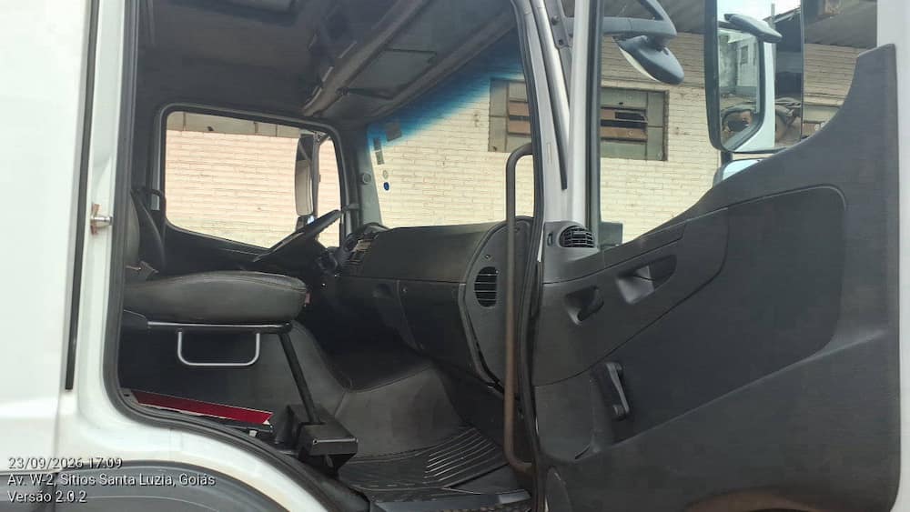 MERCEDES-BENZ ATEGO 2433 CEL