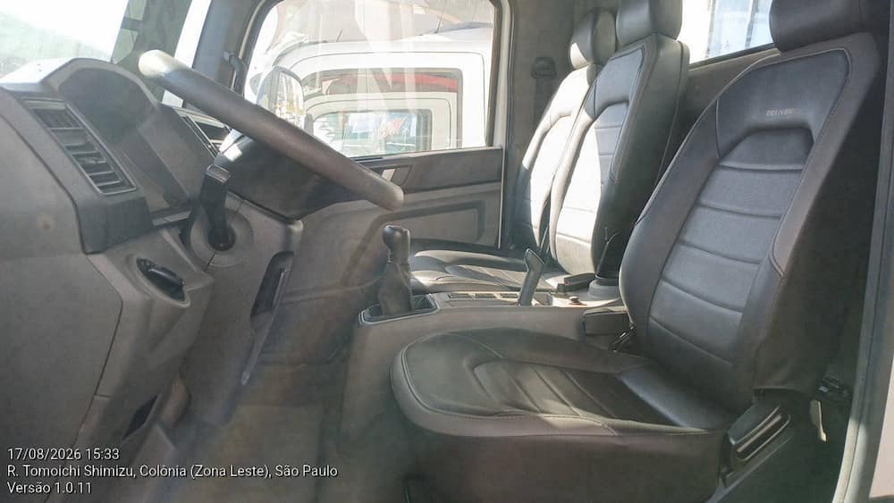 VOLKSWAGEN 11-180 DELIVERY 2P DIESEL E5
