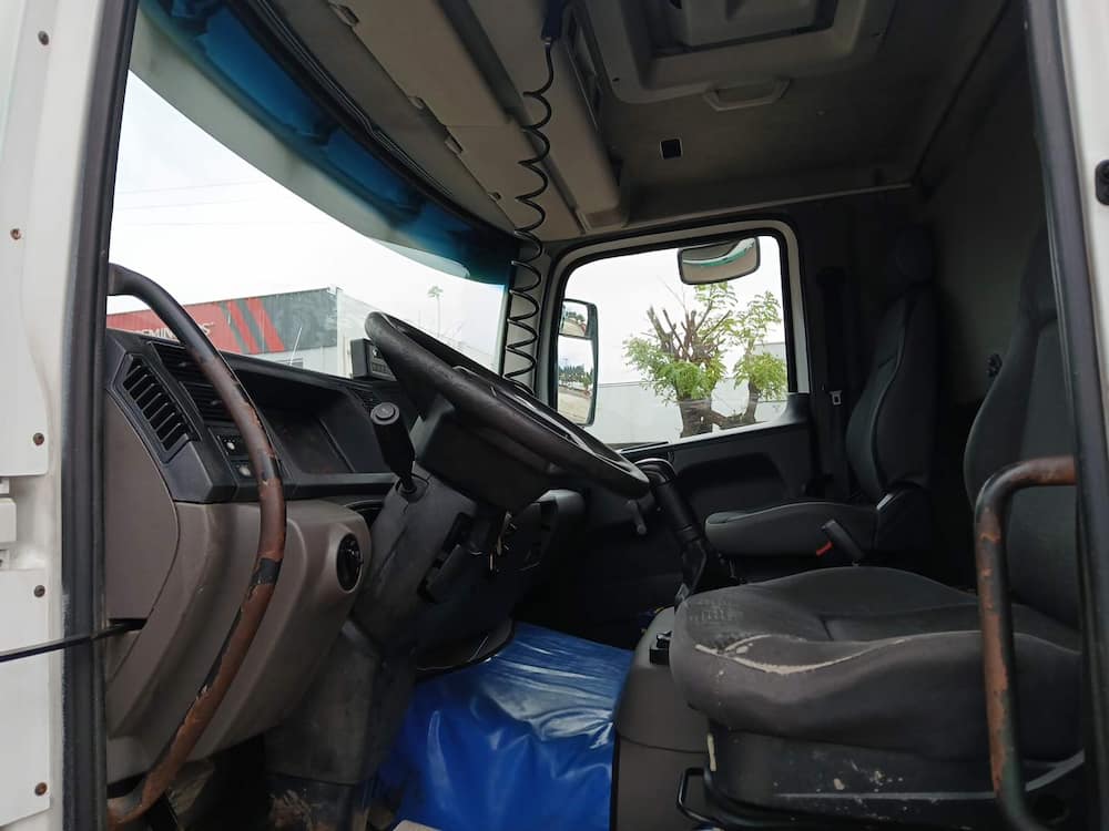Volkswagen 24.280 Constellation 24.280 E DC