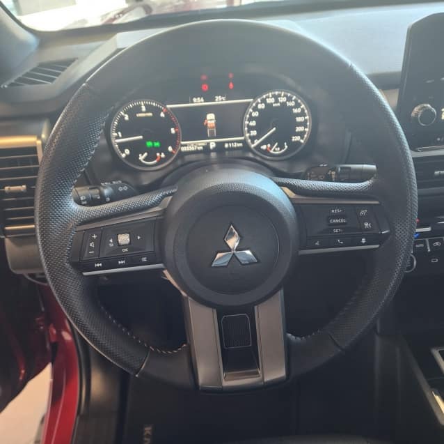 Mitsubishi TRITON 2.4 BITURBO DIESEL CD KATANA 4X4 AUTOMÁTICO 2025/2026