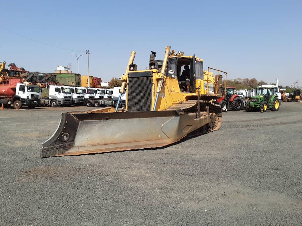 KOMATSU D155AX-6