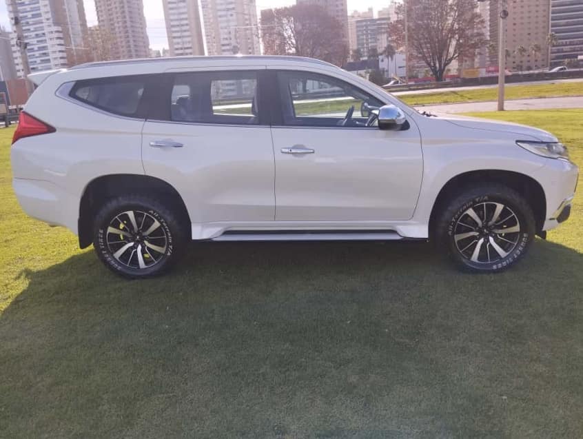 Mitsubishi PAJERO SPORT 2.4 16V MIVEC TURBO DIESEL HPE AWD AUTOMÁTICO