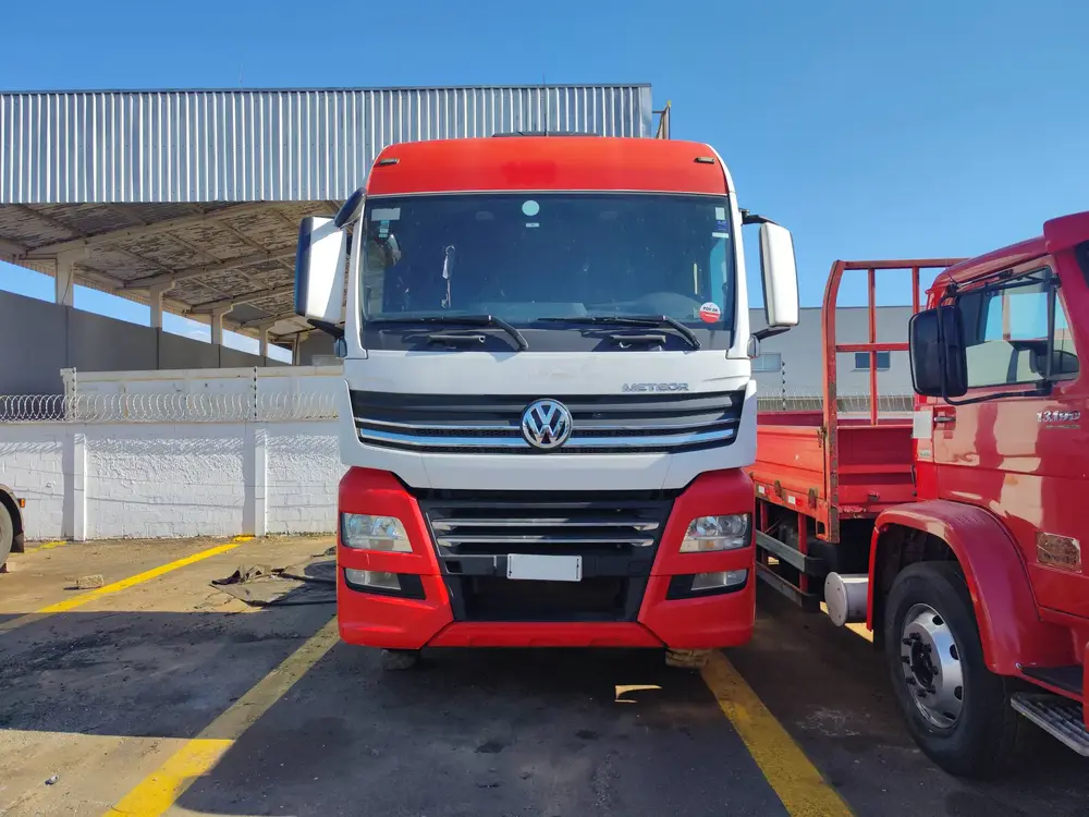 Volkswagen Meteor 29.520 6x4 2p (diesel)(E5)