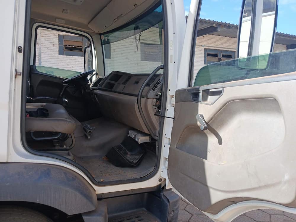 VOLKSWAGEN 15.190 CRM 4X2