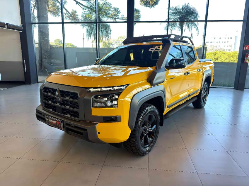 MITSUBISHI TRITON SAVANA 2.4 D 4X4 AT