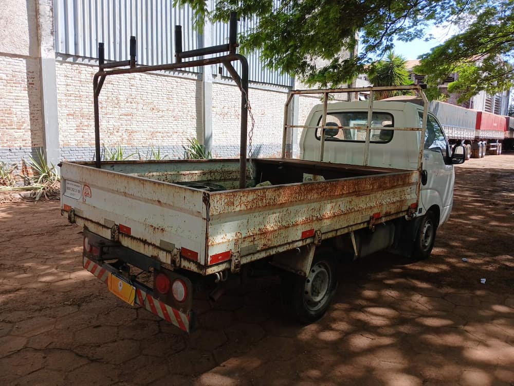 Kia Bongo K-2500 STD 4x2 RS (cab. simples)