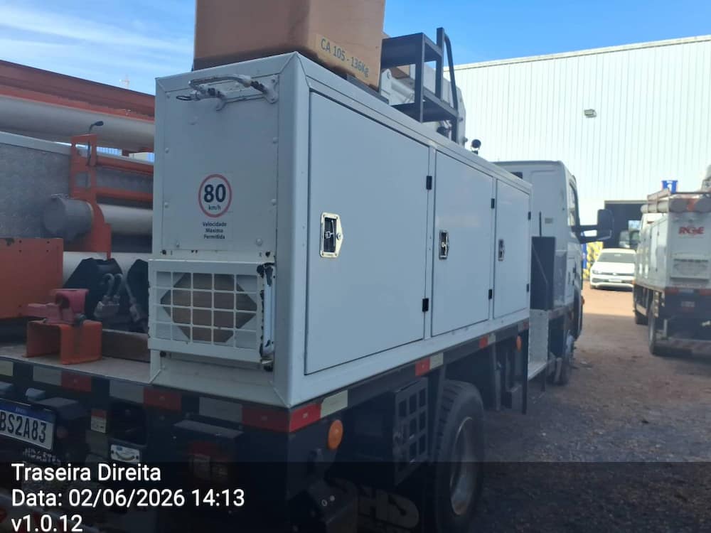 VOLKSWAGEN 11-180 DELIVERY 2P DIESEL E5