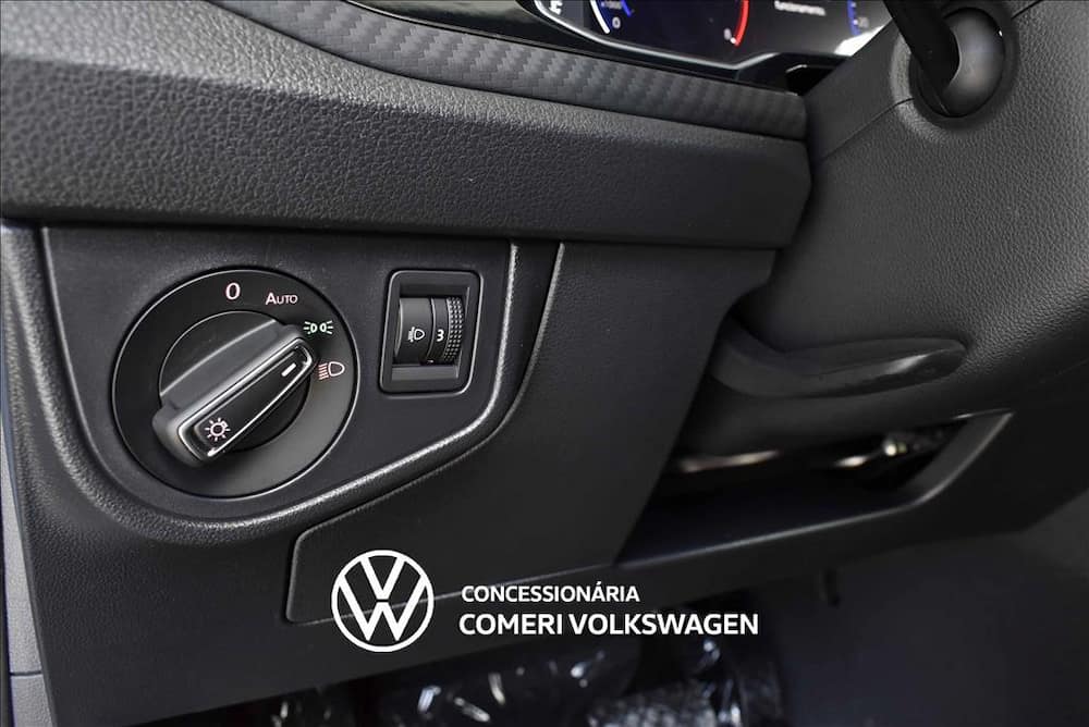 2027 VOLKSWAGEN NIVUS 1.0 200 TSI TOTAL FLEX HIGHLINE AUTOMÁTICO
