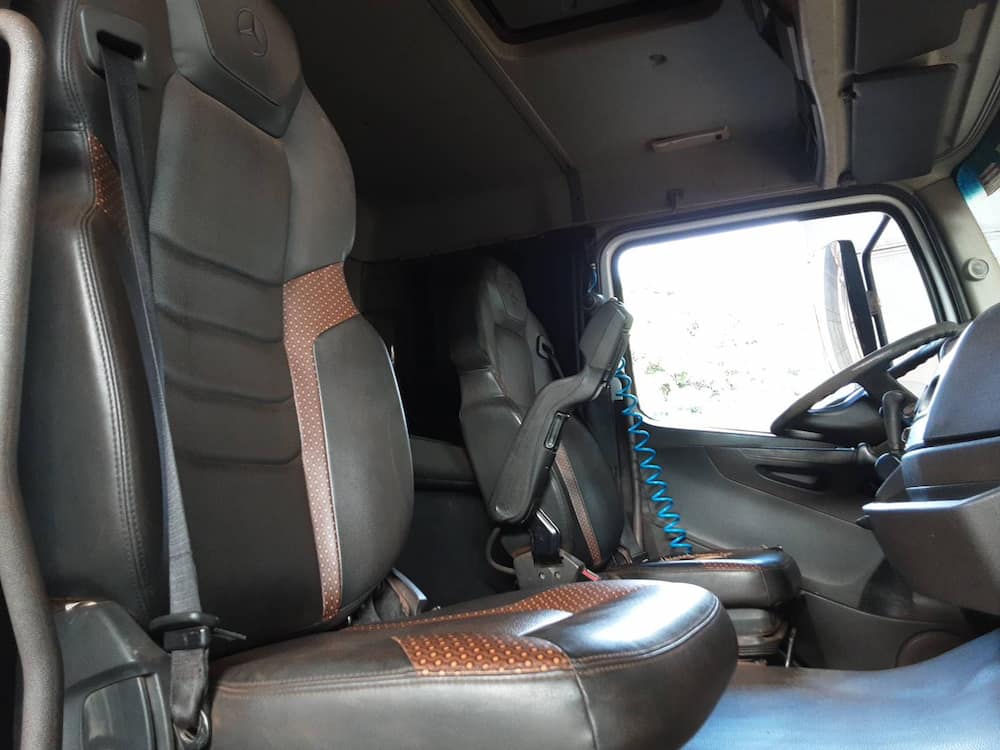 Mercedes-Benz Axor 3344 S (6X4)