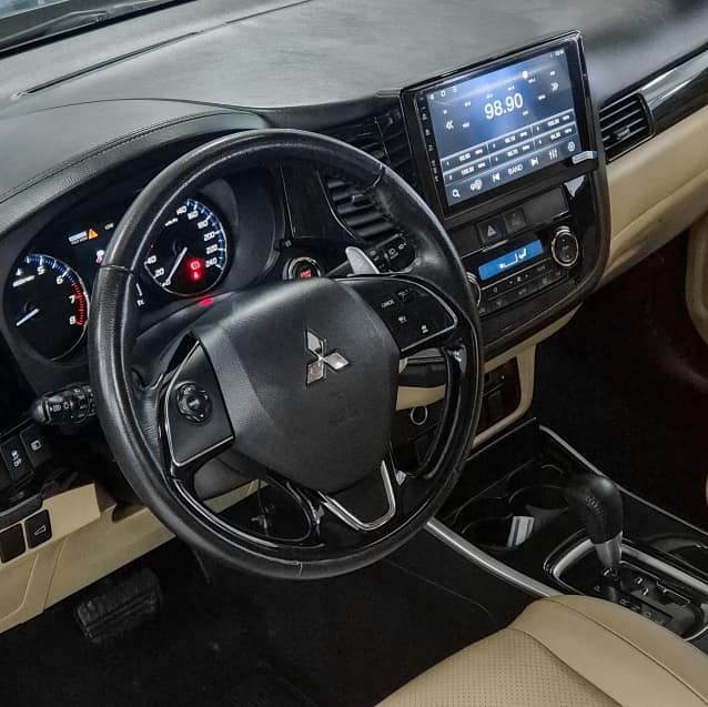 Mitsubishi OUTLANDER 3.0 GT 4X4 V6 24V GASOLINA 4P AUTOMÁTICO 2017/2018