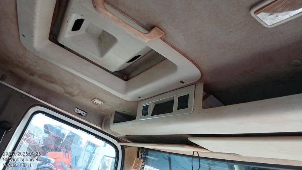 VOLKSWAGEN 26.280 CRM 6X4