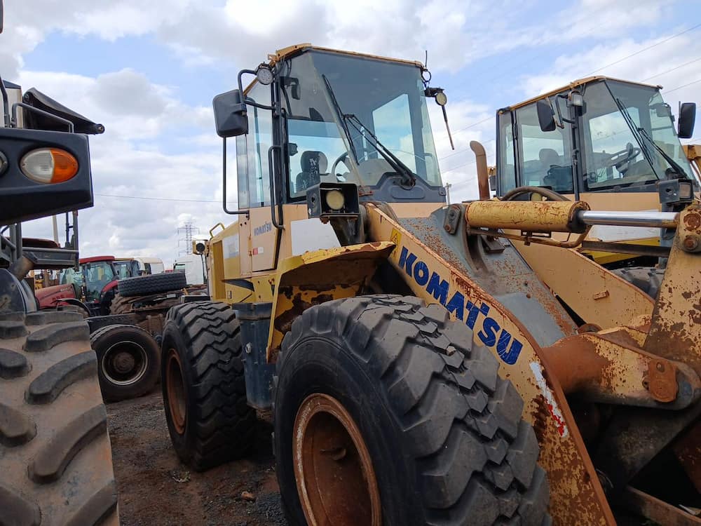 KOMATSU WA200