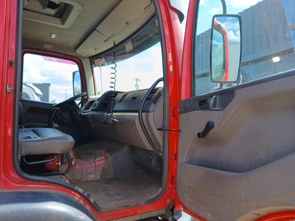 VOLKSWAGEN 15.190 CRM 4X2