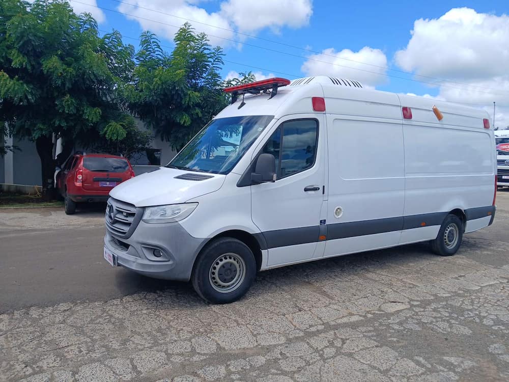 MERCEDES-BENZ 416 ALLT AMBULANCIA