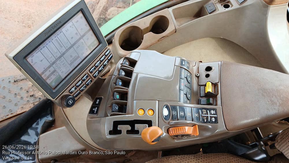 JOHN DEERE 8270R