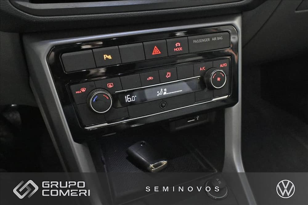 2020 VOLKSWAGEN T-CROSS 1.0 200 TSI TOTAL FLEX COMFORTLINE AUTOMÁTICO