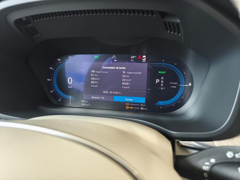 VOLVO XC 60 T8 PLUS HÍBRIDO 2024