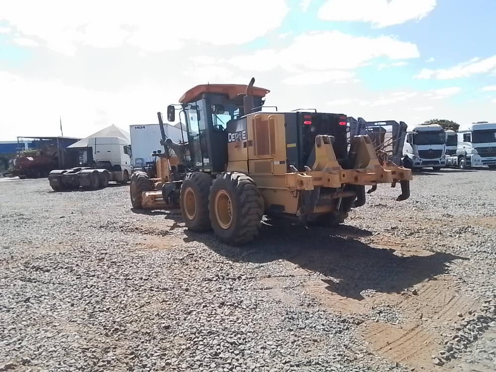 JOHN DEERE 622G