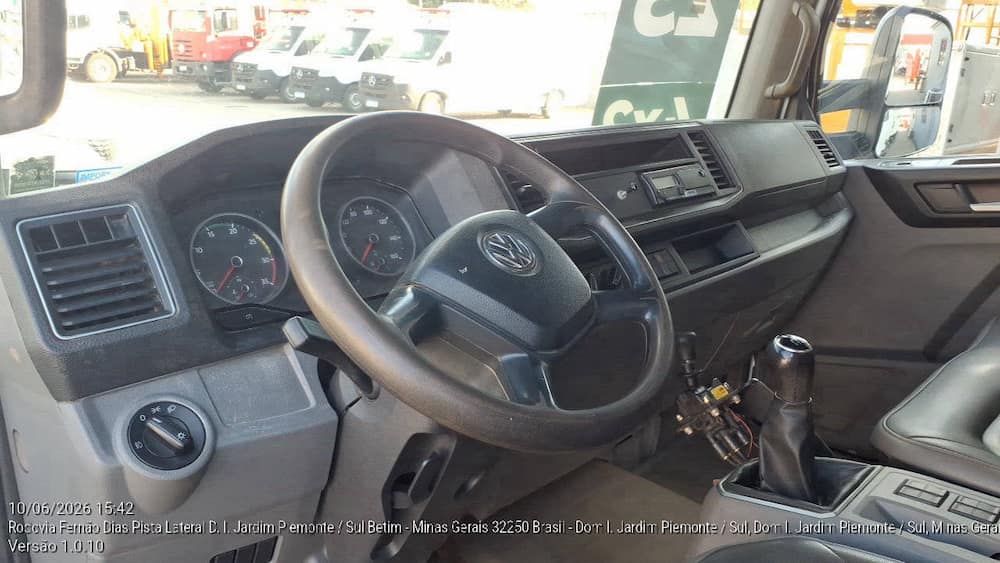 VOLKSWAGEN 11-180 DELIVERY 2P DIESEL E5