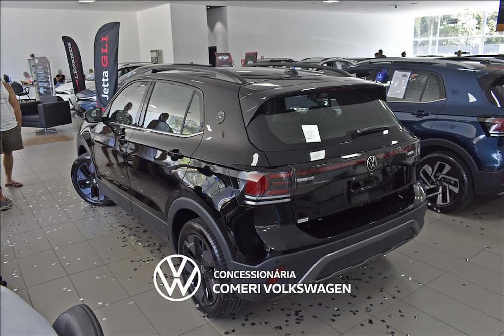 2027 VOLKSWAGEN T-CROSS 1.4 250 TSI TOTAL FLEX EXTREME AUTOMÁTICO