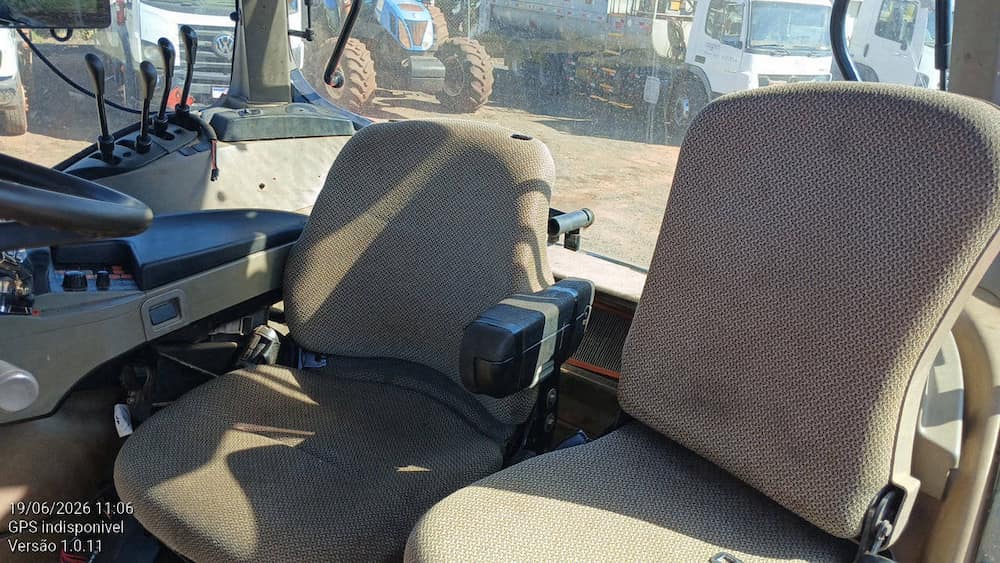 CASE PUMA 215