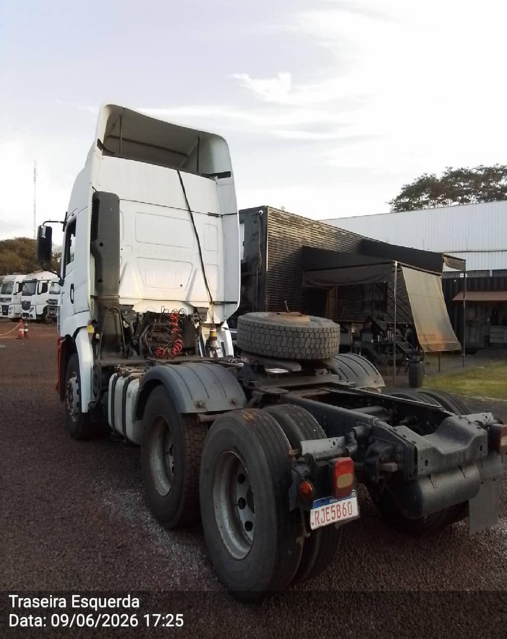 VOLKSWAGEN 25.420 CTC 6X2