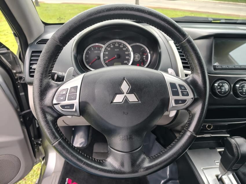 Mitsubishi PAJERO 3.2 HPE 4X4 7 LUGARES 16V TURBO INTERCOOLER DIESEL 4P AUTOMÁTICO 2017/2018